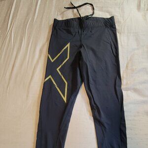 2XU MCS Compression Women's Size M Black and Gold